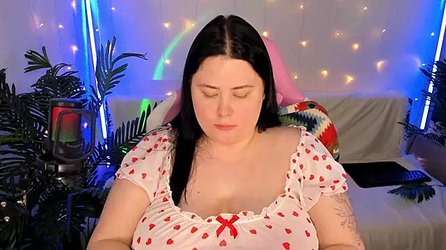 Akemi BBW online show from 8, 1, 2025