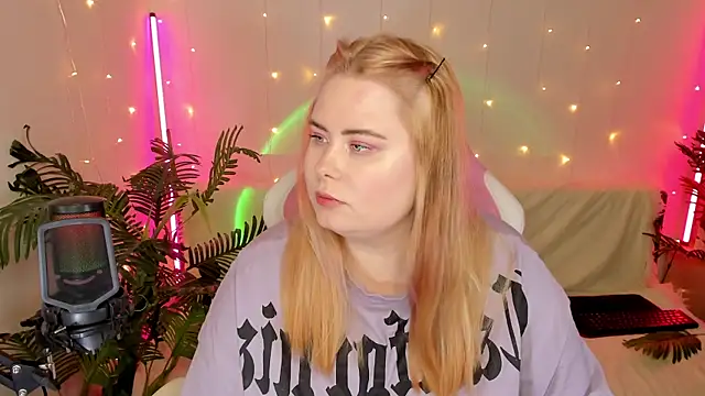 Akemi BBW online show from 14, 1, 2025