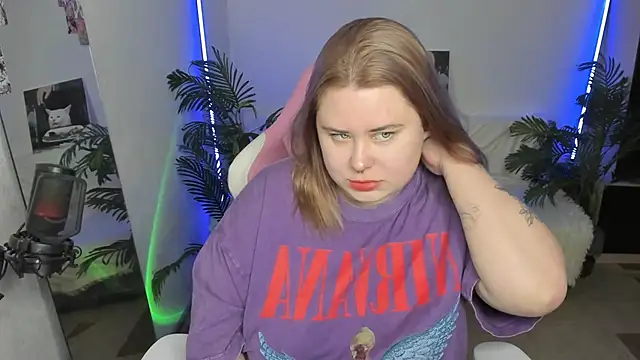 Akemi BBW online show from 5, 3, 2025