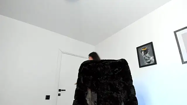 PortraitMarie online show from 31, 1, 2025