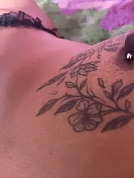 MariaLorenaah online show from 3, 12, 2025