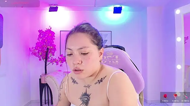 Isa reel online show from 9, 10, 2025