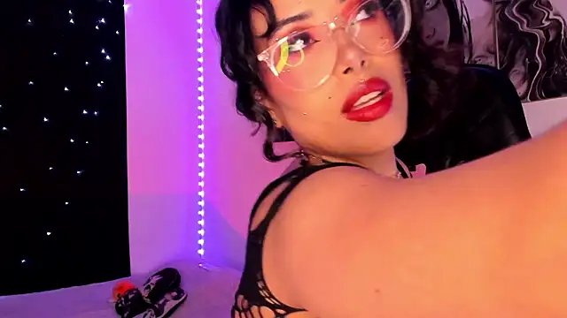Snapshot of willow_poisson chatting on 27, 12, 2024 willow poisson online show from 27, 12, 2024