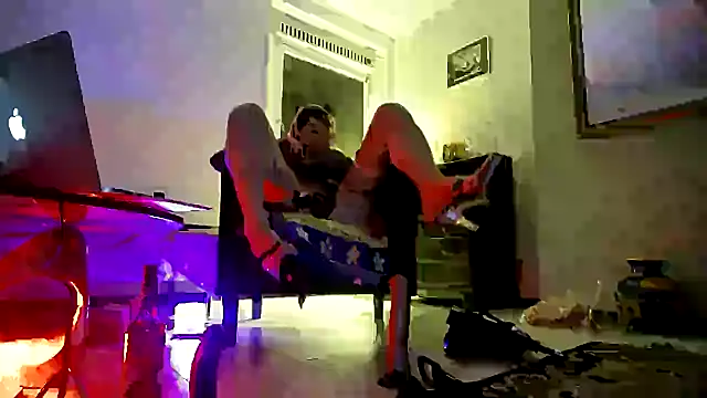 CharlotteVixxens online show from 19, 10, 2025