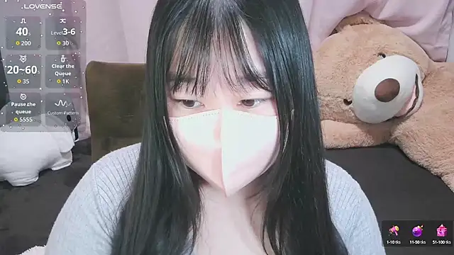 Snapshot of yuinyan3150 chatting on 11, 9, 2025 yuinyan3150 online show from 11, 9, 2025