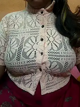 CUTE SOPHIA- online show from 31, 1, 2025