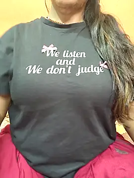 CUTE SOPHIA- online show from 1, 3, 2026