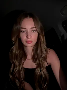 Snapshot of EvieEvans chatting on 16, 9, 2025 EvieEvans online show from 16, 9, 2025