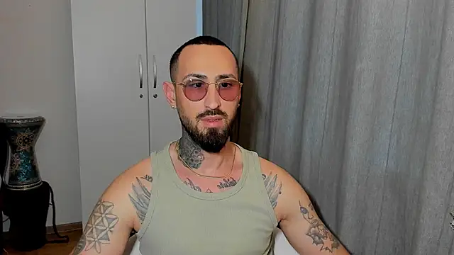 Snapshot of Baddfuckerr chatting on 20, 1, 2025 Baddfuckerr online show from 20, 1, 2025