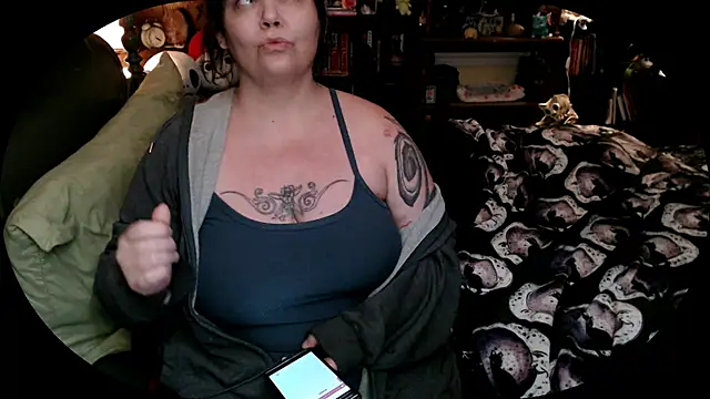 LeluLuvsYou online show from 3, 2, 2025