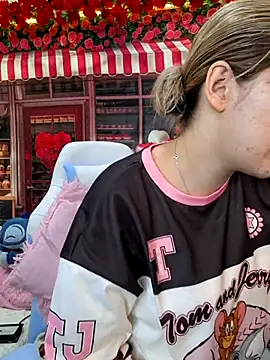 Snapshot of NaomiShimizu chatting on 27, 2, 2026 NaomiShimizu online show from 27, 2, 2026