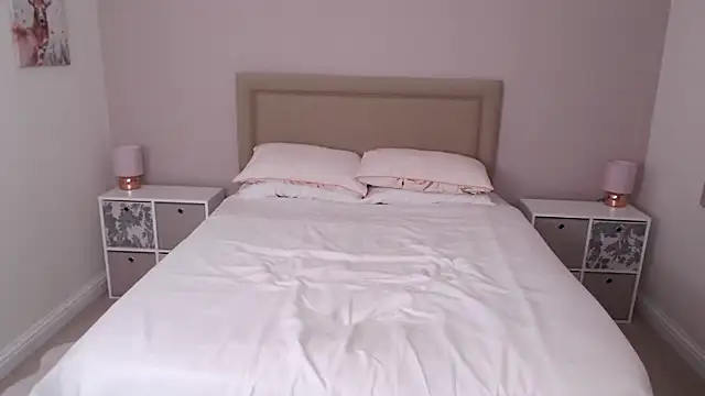 British Goddess Anna online show from 21, 1, 2025