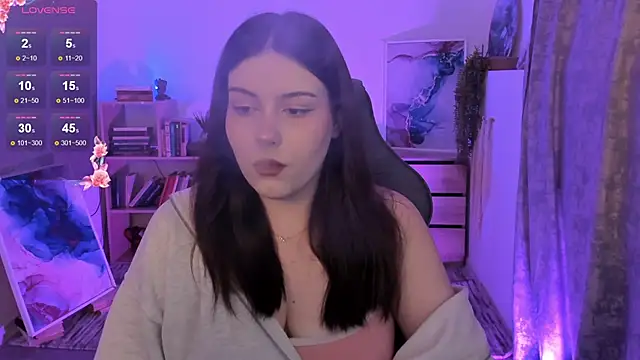 CoralineKeyns online show from 6, 10, 2025