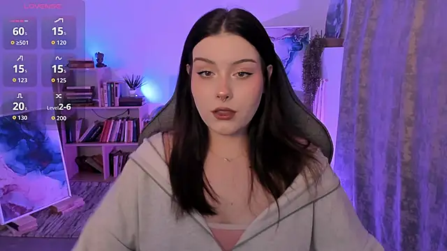 CoralineKeyns online show from 13, 10, 2025