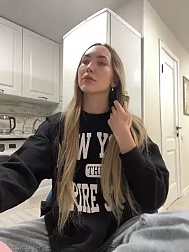 Snapshot of Lunalikaiya chatting on 27, 2, 2026 Lunalikaiya online show from 27, 2, 2026