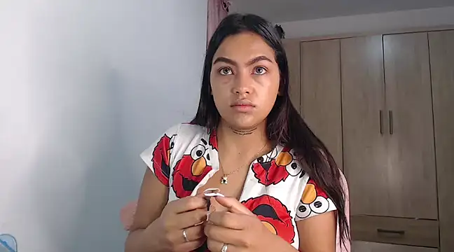 fairylatin222 online show from 26, 1, 2025