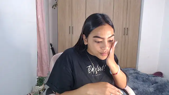 fairylatin222 online show from 7, 2, 2025