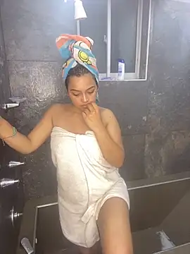 fairylatin222 online show from 4, 4, 2026