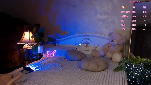 JulieHeets online show from 3, 1, 2025