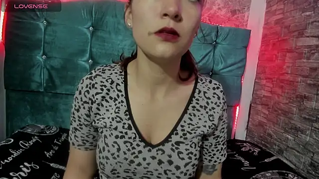 Snapshot of Cloee66 chatting on 6, 7, 2026 Cloee66 online show from 6, 7, 2026
