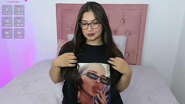 Snapshot of adara_lennox chatting on 21, 1, 2025 adara lennox online show from 21, 1, 2025