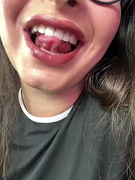 Snapshot of adara_lennox chatting on 7, 2, 2026 adara lennox online show from 7, 2, 2026