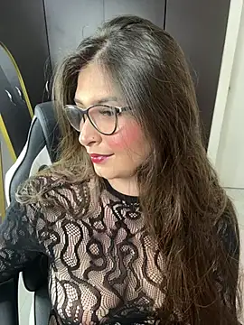 Snapshot of adara_lennox chatting on 23, 7, 2026 adara lennox online show from 23, 7, 2026