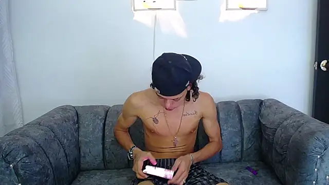 Snapshot of Harry_jhonsson chatting on 7, 2, 2025 Harry jhonsson online show from 7, 2, 2025