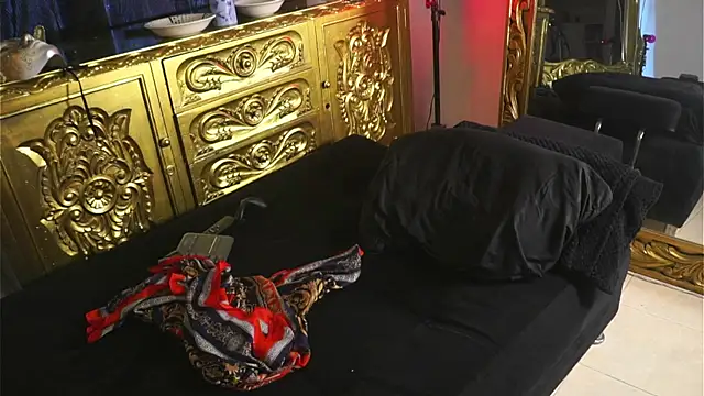 dantecoppolaa  online show from 5, 12, 2024