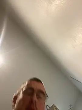 Snapshot of sunsylvain chatting on 31, 10, 2025 sunsylvain online show from 31, 10, 2025