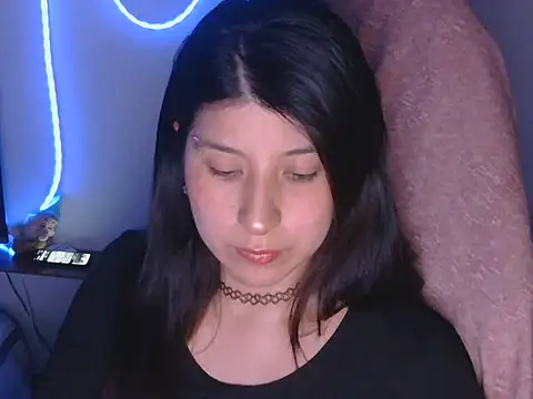 Snapshot of has_Zky chatting on 10, 5, 2026 has Zky online show from 10, 5, 2026