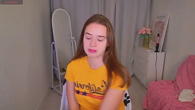 Snapshot of LovelyJessie chatting on 10, 1, 2026 LovelyJessie online show from 10, 1, 2026