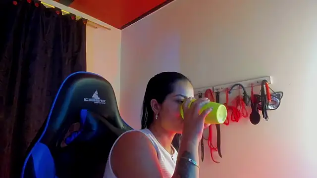 scarlet-kennedy98 online show from 18, 10, 2025