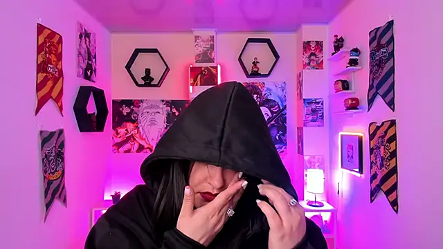 Luise Meyrink online show from 1, 2, 2025