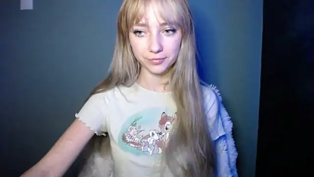 LuciaYoung online show from 23, 10, 2025