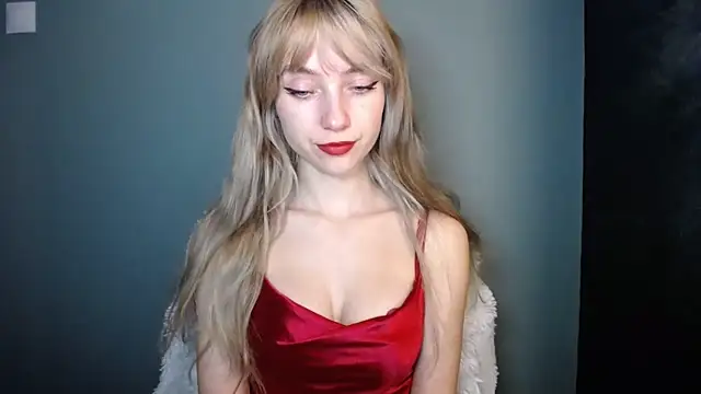 LuciaYoung online show from 23, 11, 2025