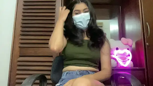 Snapshot of Princess_Lily chatting on 15, 1, 2025 Princess Lily online show from 15, 1, 2025