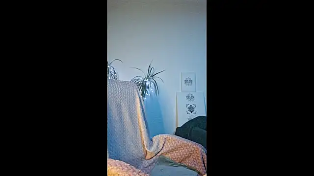 Cyndee Winter online show from 5, 1, 2026