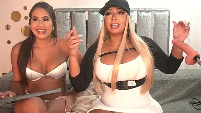 charlottelover21 online show from 15, 12, 2024