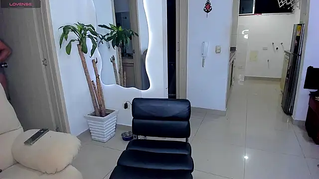 AbrilStivenson  online show from 2, 10, 2025