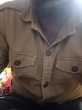 Snapshot of lund_lol chatting on 4, 2, 2025 lund lol online show from 4, 2, 2025