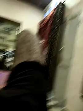 Snapshot of lund_lol chatting on 6, 10, 2025 lund lol online show from 6, 10, 2025