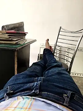 Snapshot of lund_lol chatting on 24, 10, 2025 lund lol online show from 24, 10, 2025