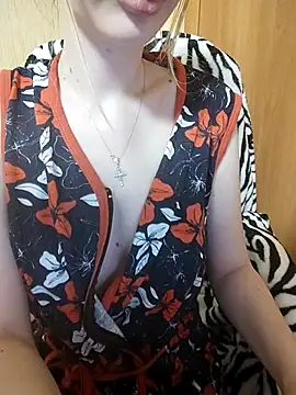 Snapshot of Elza_kom chatting on 26, 1, 2025 Elza kom online show from 26, 1, 2025