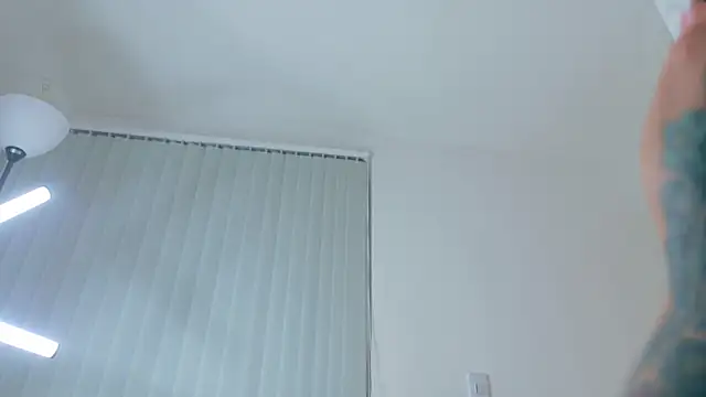 Sofhia cruz online show from 19, 1, 2025