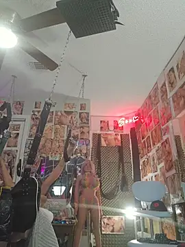 luvs2cumm69 online show from 27, 10, 2025