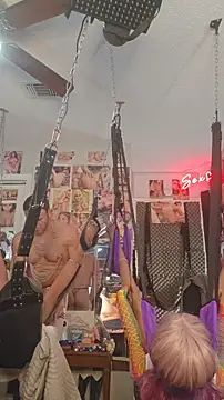 luvs2cumm69 online show from 14, 12, 2025