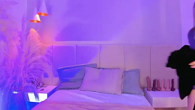 sofia pamela online show from 22, 2, 2025