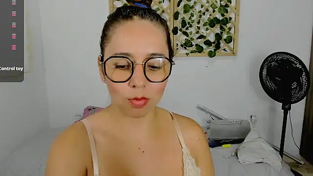 isa loves cum online show from 3, 11, 2025