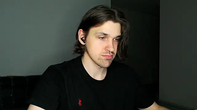 boy next door 1 online show from 24, 4, 2026